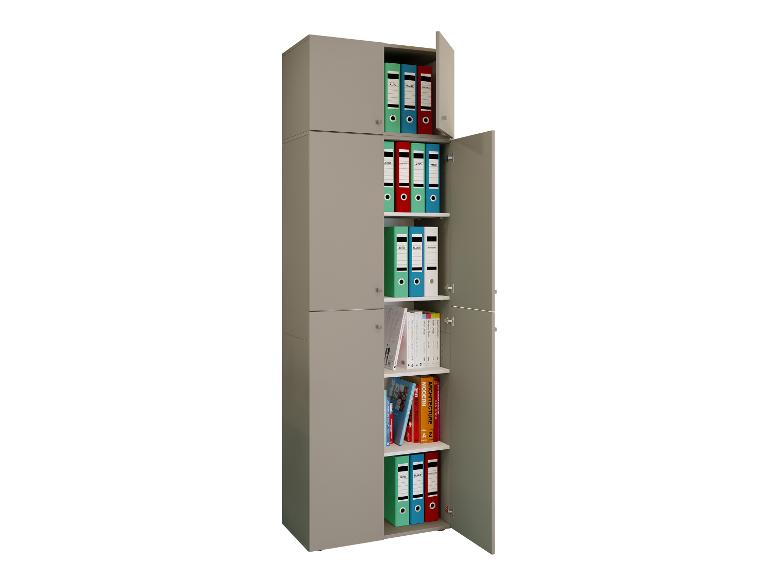 Grijze kantoorkast met kleurrijke mappen en boeken, met open deuren.