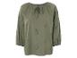 Olijfgroene blouse met 3/4 mouwen, broderie anglaise, boho stijl.