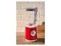 Rode retro-blender met glazen kan en draaiknop, op een houten aanrecht.