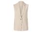 Mouwloze beige blazer met enkele knoopsluiting en twee voorzakken.