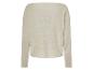 Beige trui met boot hals.