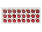 Een doos met 24 rode kerstballen, waarvan 12 glanzend en 12 glitter.