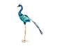 Een metalen pauw met blauwe en groene veren.