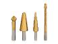 Vier goudkleurige boren, waaronder verzinkboren en een verzinkboor.