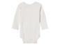 Witte baby body met lange mouwen.
