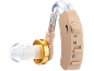 Beige achter-het-oor hoortoestel met een gouden detail en siliconen tipje.