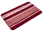 Een rood en roze gestreept badmat.