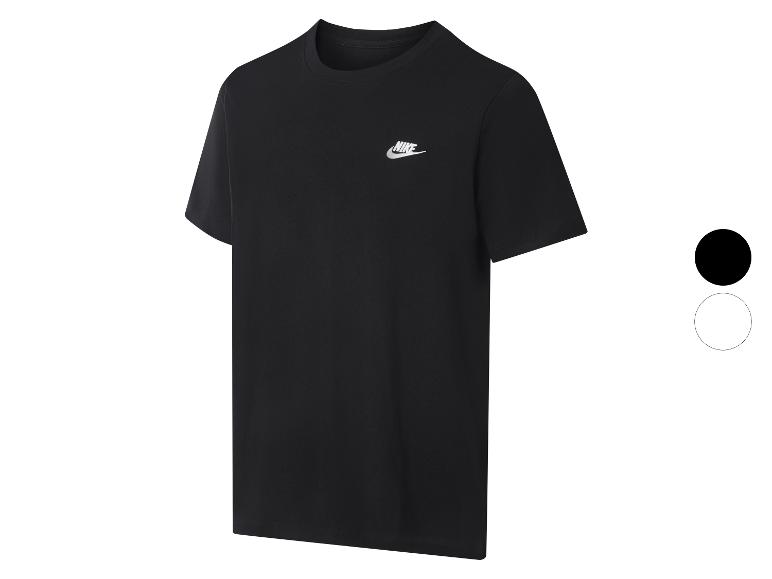 Zwart T-shirt met korte mouwen en een klein wit logo op de borst.