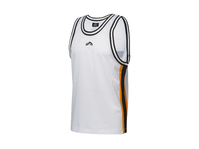 Een wit Crivit basketbaltenue met zwarte en oranje details.