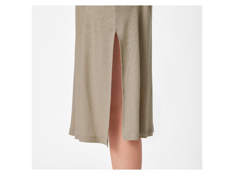 Beige midi jurk met split, minimalistische stijl.
