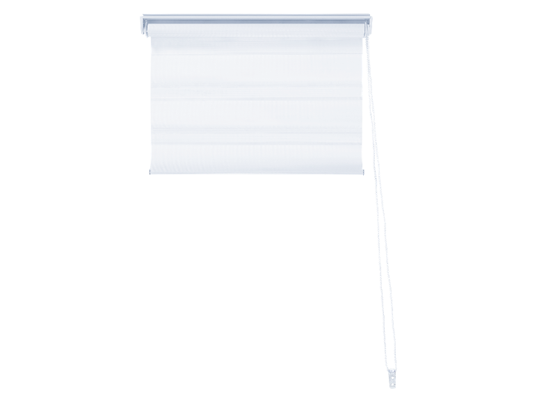 Witte rolluiken met koorden.