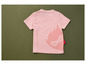 Roze T-shirt met een vlammotief.