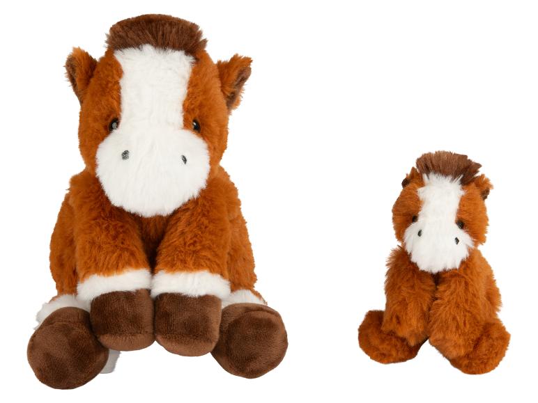 Twee pluchen paardenspeeltjes, een grote en een kleine, met bruin en wit bont