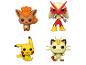 Vier Pokémon-figuren: Vulpix, Blaziken, Pikachu en Meowth.