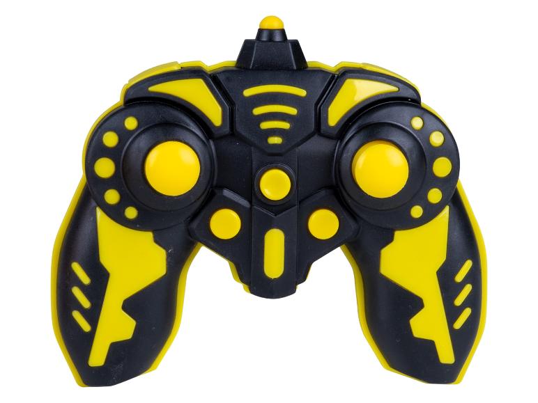 Zwart-gele afstandsbediening met knoppen en joysticks.