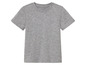 Een grijze T-shirt met korte mouwen.