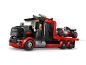 Speelgoed racewagentransportwagen met twee chauffeurs en een racewagen.