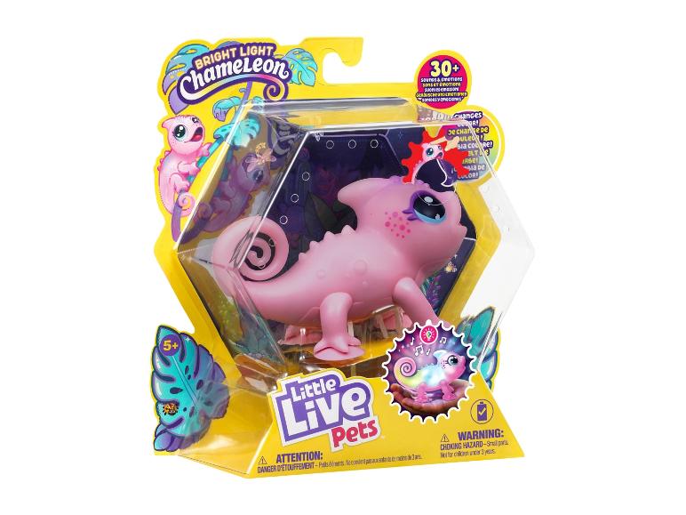 Een roze Little Live Pets kameleon die licht geeft en geluid maakt.