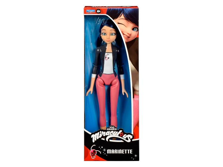 Een Miraculous Ladybug pop van Marinette in een doos.