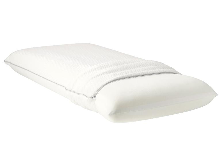 Wit kussen van traagschuim met afneembare hoes.