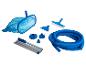 Zwembadreinigingsset: schepnet, borstel, slang en accessoires.