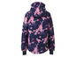 Een blauwe jas met roze en rode tie-dye print.
