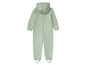 Een groene regenoverall voor kinderen.