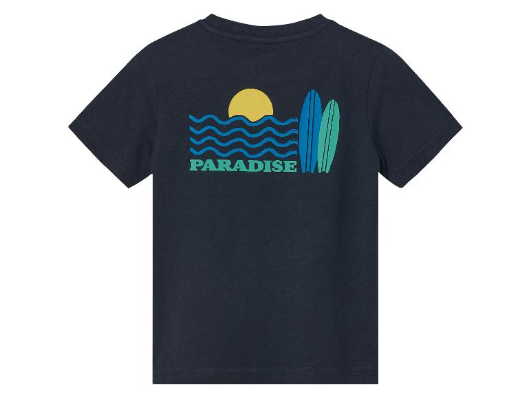 Donkerblauw t-shirt met korte mouwen, bedrukt met surfplanken en een zon.