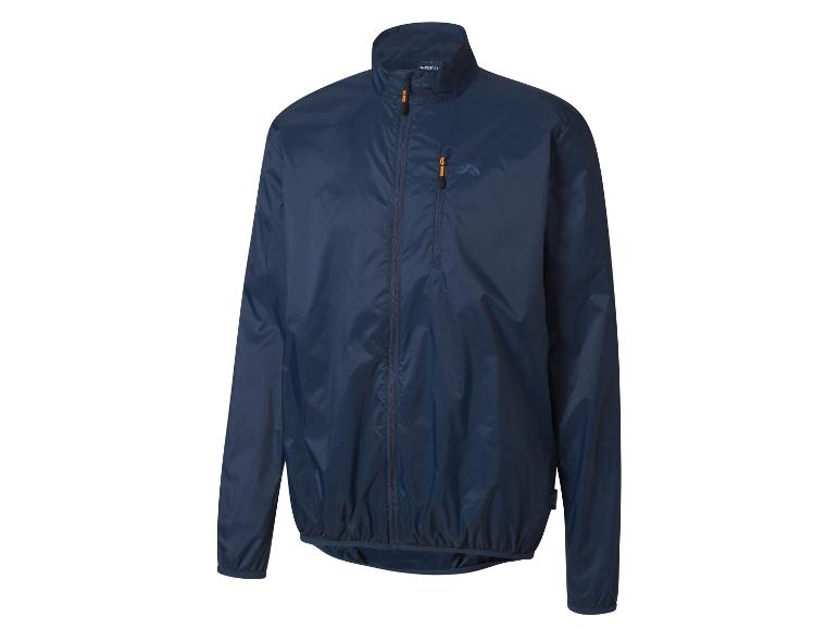Een donkerblauwe windjack van Crivit.