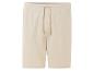 Beige jogging shorts, casual stijl.