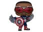 Funko Pop!-figuur van Falcon als Captain America met schild en vleugels.