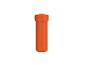 Oranje reparatieset container met schroefdop, rechtopstaand op een witte achtergrond.
