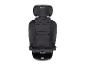 Bebéconfort zwart autostoeltje met verstelbare hoofdsteun en gewatteerde rugleuning.