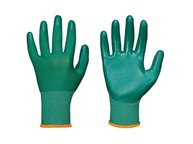 Twee groene tuinhandschoenen met oranje manchetten, één met de handpalm naar voren en één met de rug naar voren.