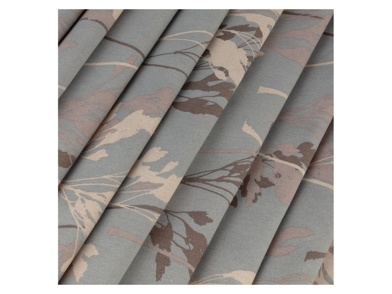 Grijze stof met een botanisch dessin.