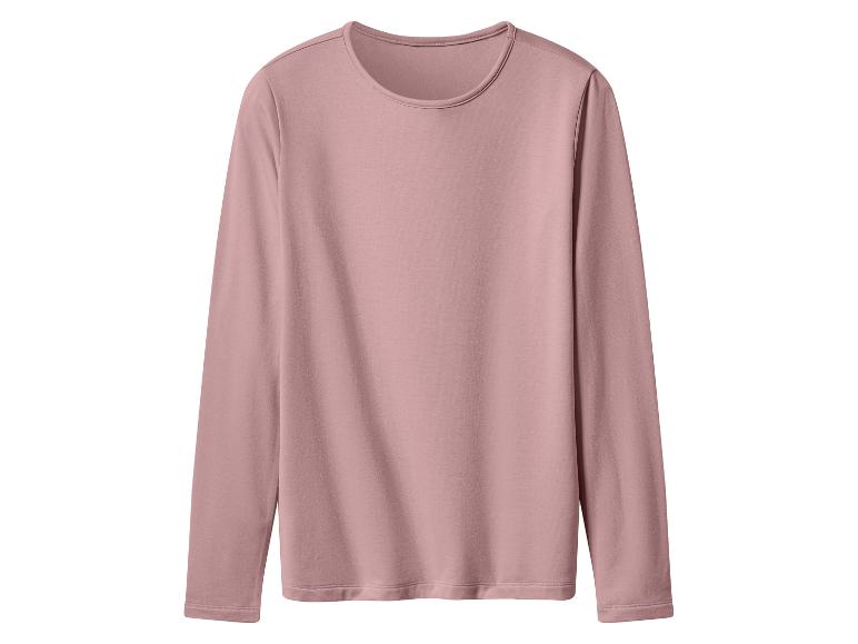 Een roze shirt met lange mouwen op een witte achtergrond.