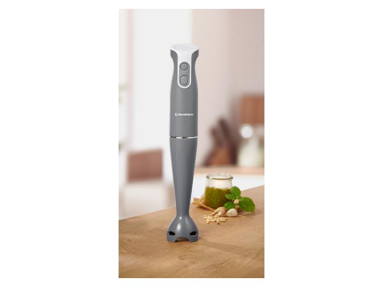 SilverCrest staafmixer op een houten aanrechtblad.
