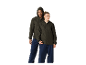 Man en vrouw in olijfgroene sportjacks.