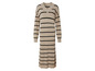 Beige gestreepte trui-jurk met lange mouwen.