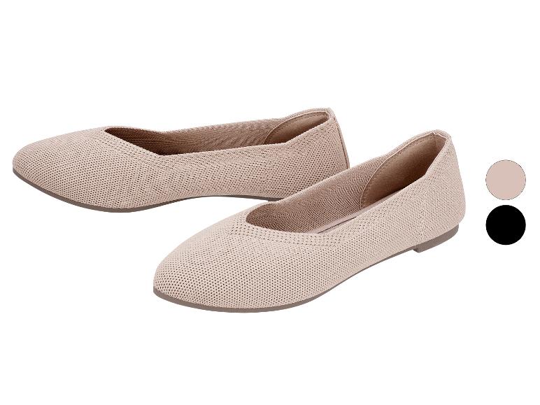 Twee beige gebreide ballerina's, met kleurkeuzes beige en zwart