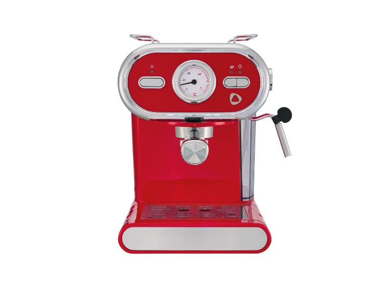 Rood espressomachine met drukmeter en stoompijpje.