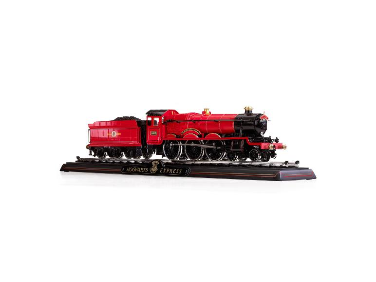 The Noble Collection Hogwarts Express metalen treinmodel op een presentatievoet