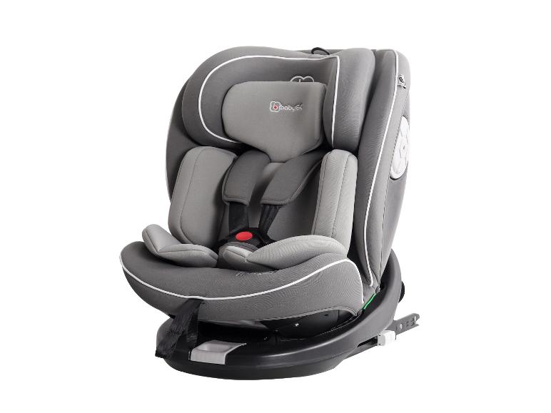 Een grijze BabyGo autostoel met witte details.