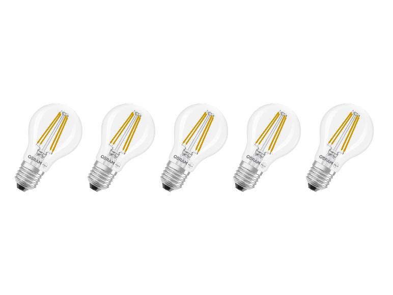Vijf heldere LED filamentlampen met schroefvoet, diagonaal gerangschikt.