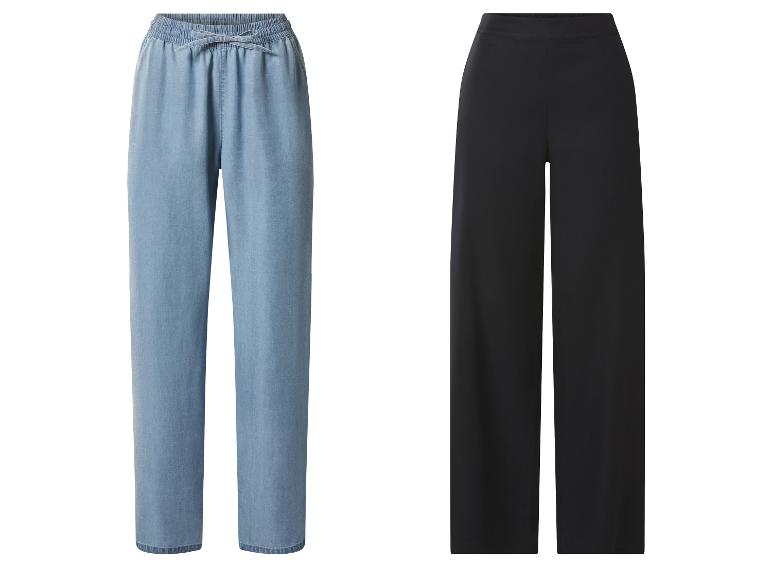 Blauwe denim culotte en zwarte culotte.