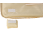 Beige opbergtas met klittenbandsluitingen, één bevestigd en één los.
