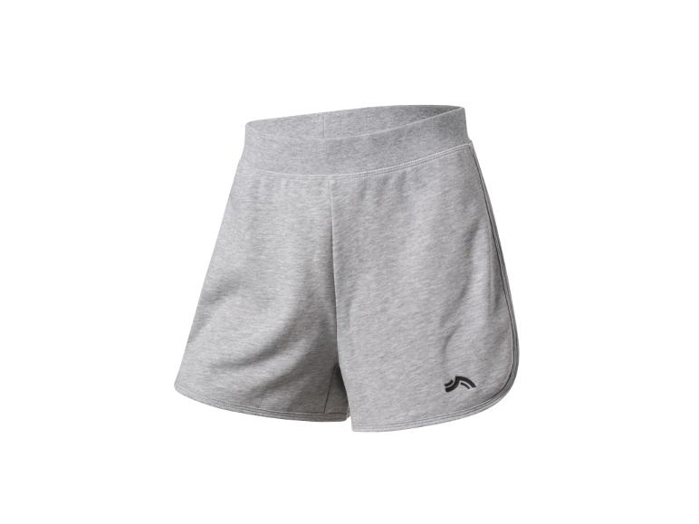 Grijze jogging shorts.