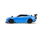 Blauwe speelgoedauto met spoiler, zijaanzicht