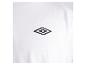 Wit T-shirt met een donkerblauw logo van Umbro.