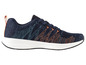 Blauwe sneaker met oranje en turquoise details.